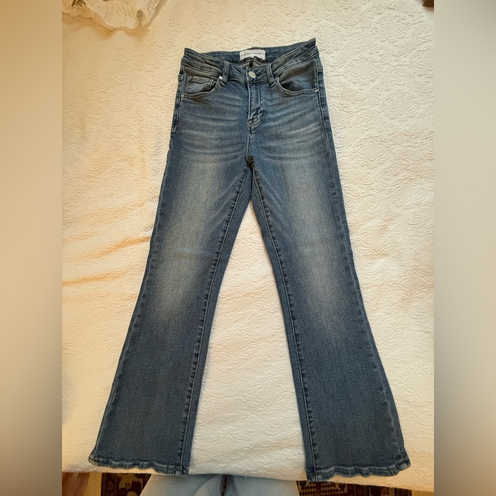 RISEN JEANS